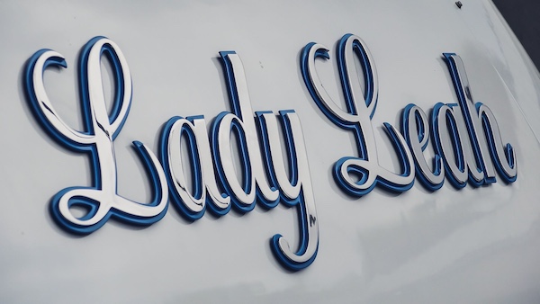 custom yacht lettering